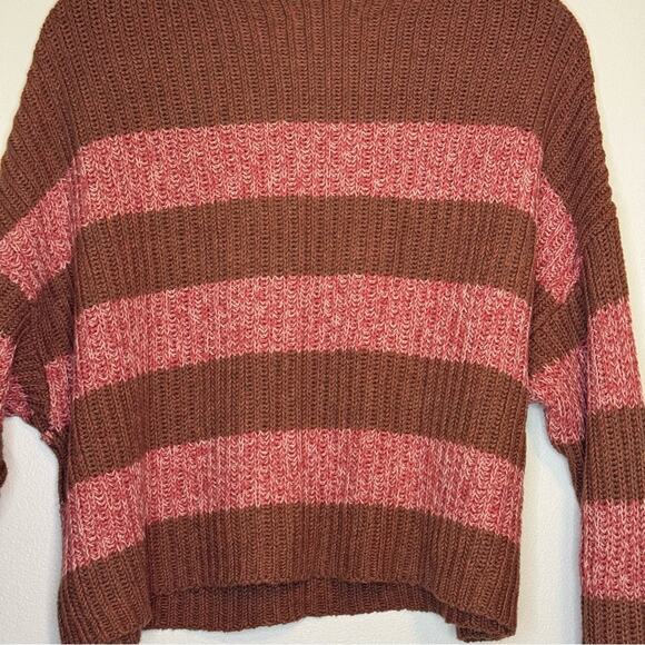 American Eagle Retro Brown and Pink Striped Henley Sweater Sz S Boxy Cropped - Picture 5 of 8